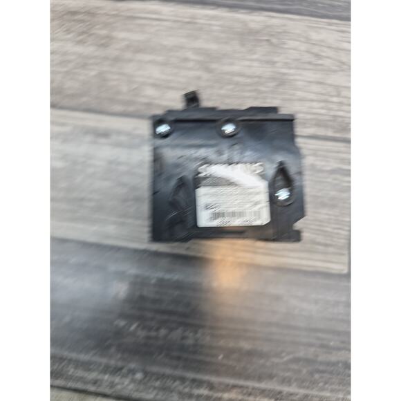 SiemensQP 20-amp 2 -Pole Standard trip Circuit Breaker [CC] - Picture 5 of 9